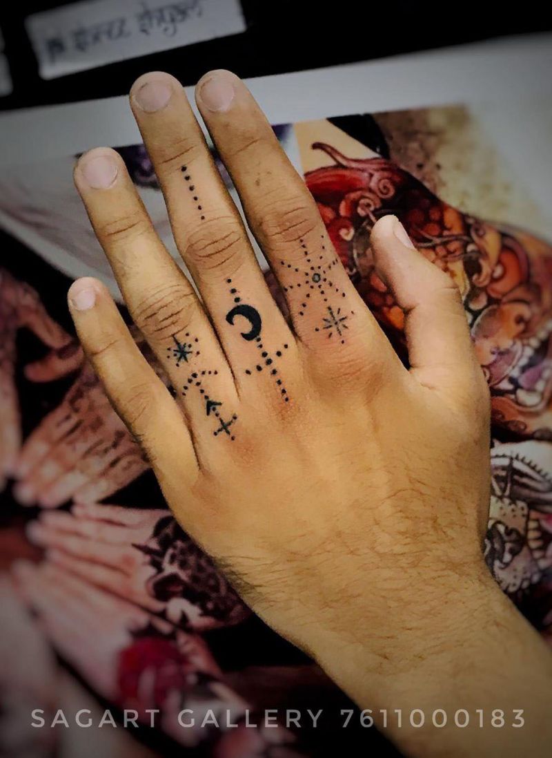 Exquisite Finger Tattoos That Give You a Different Feeling