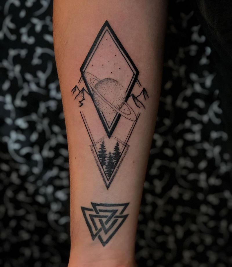 Pretty Saturn Tattoos for You to Enjoy