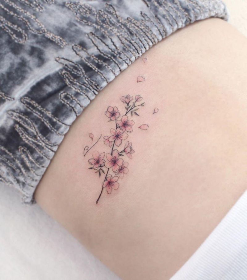 Pretty Waist Tattoos That Make You More Attractive