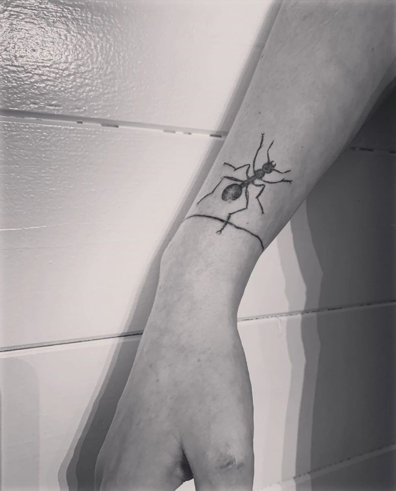 Pretty Ant Tattoos That Make You Powerful