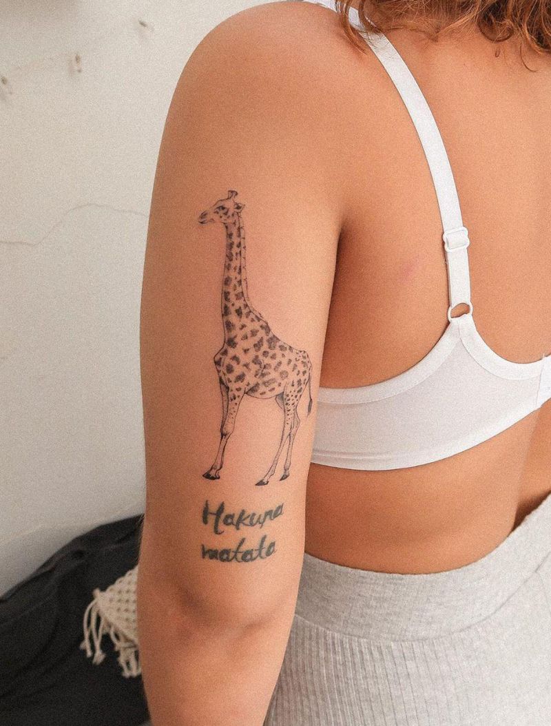 Pretty Giraffe Tattoos to Inspire You