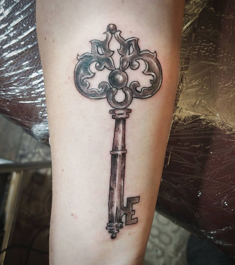 30 Pretty Key Tattoos Let Everything Go Smoothly for You