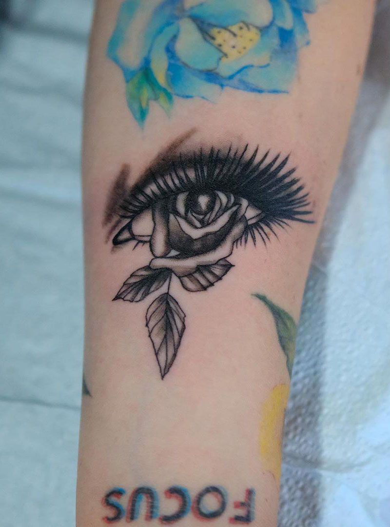 30 Pretty Eyes Tattoos You Will Love