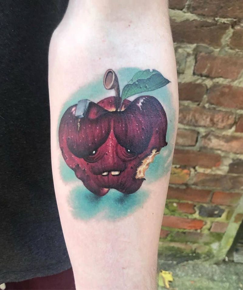 Pretty Apple Tattoos Give You Peace and Health