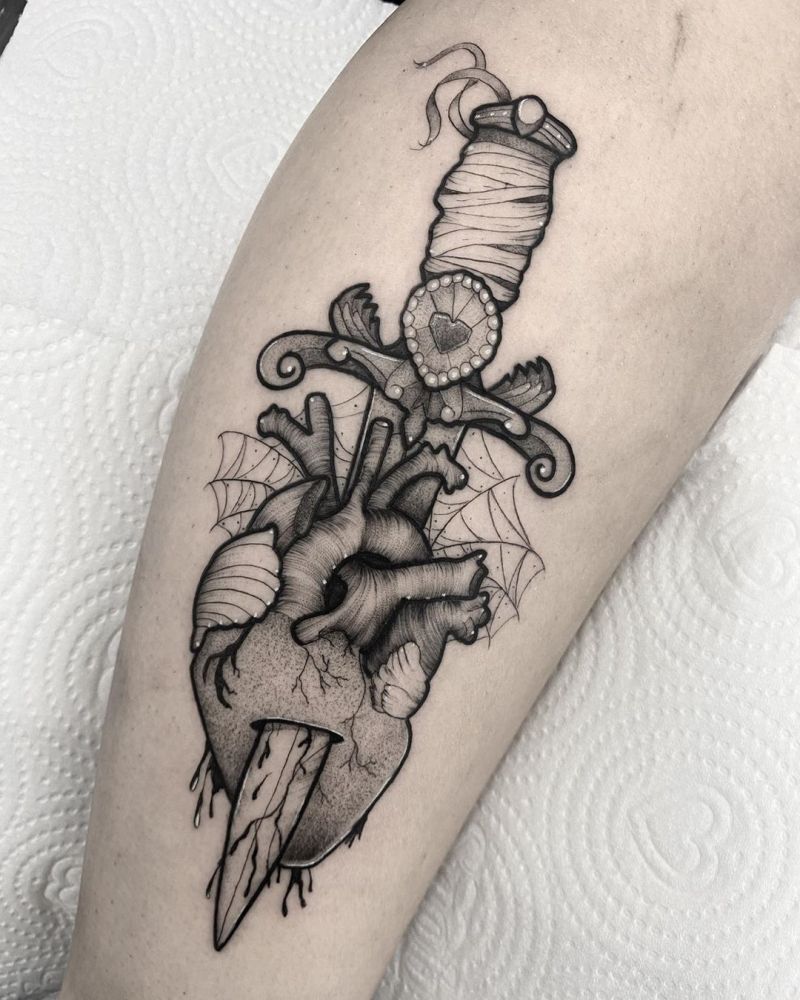 30 Pretty Dagger Tattoos You Will Love