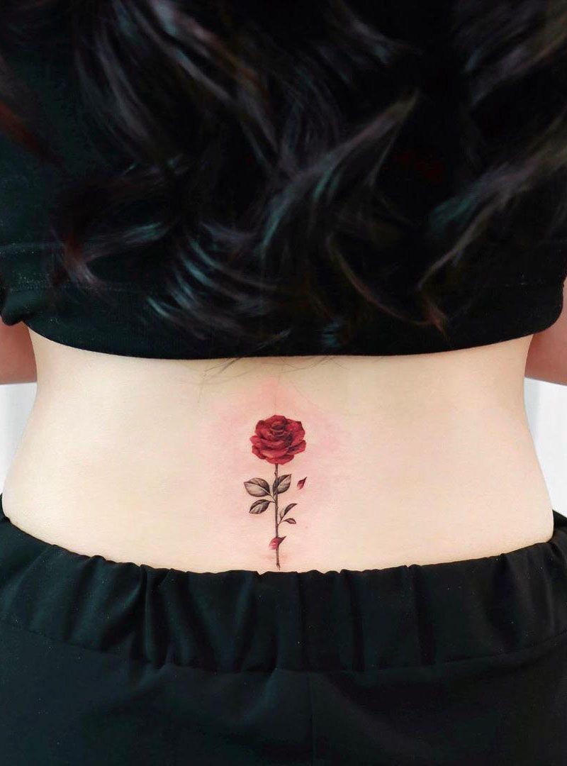 Pretty Waist Tattoos That Make You More Attractive