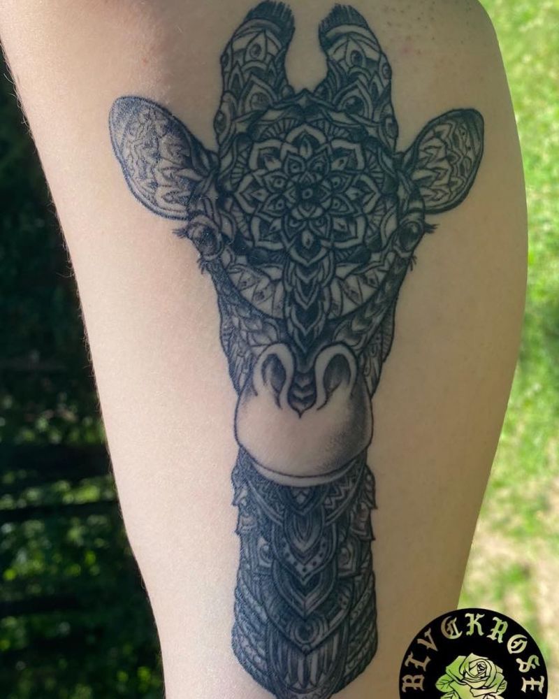Pretty Giraffe Tattoos to Inspire You