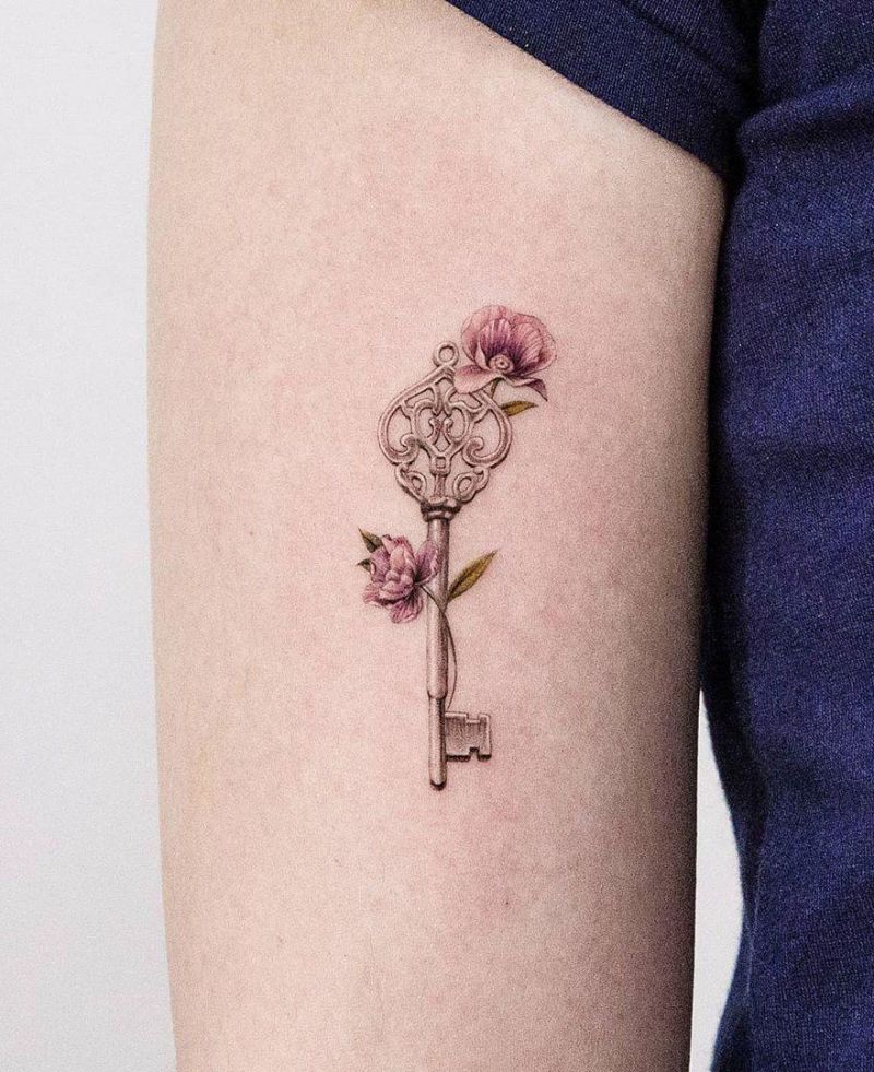 30 Pretty Key Tattoos Let Everything Go Smoothly for You