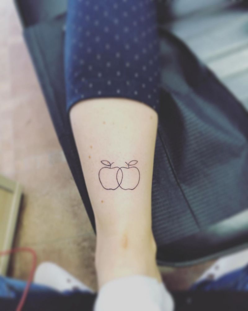 Pretty Apple Tattoos Give You Peace and Health