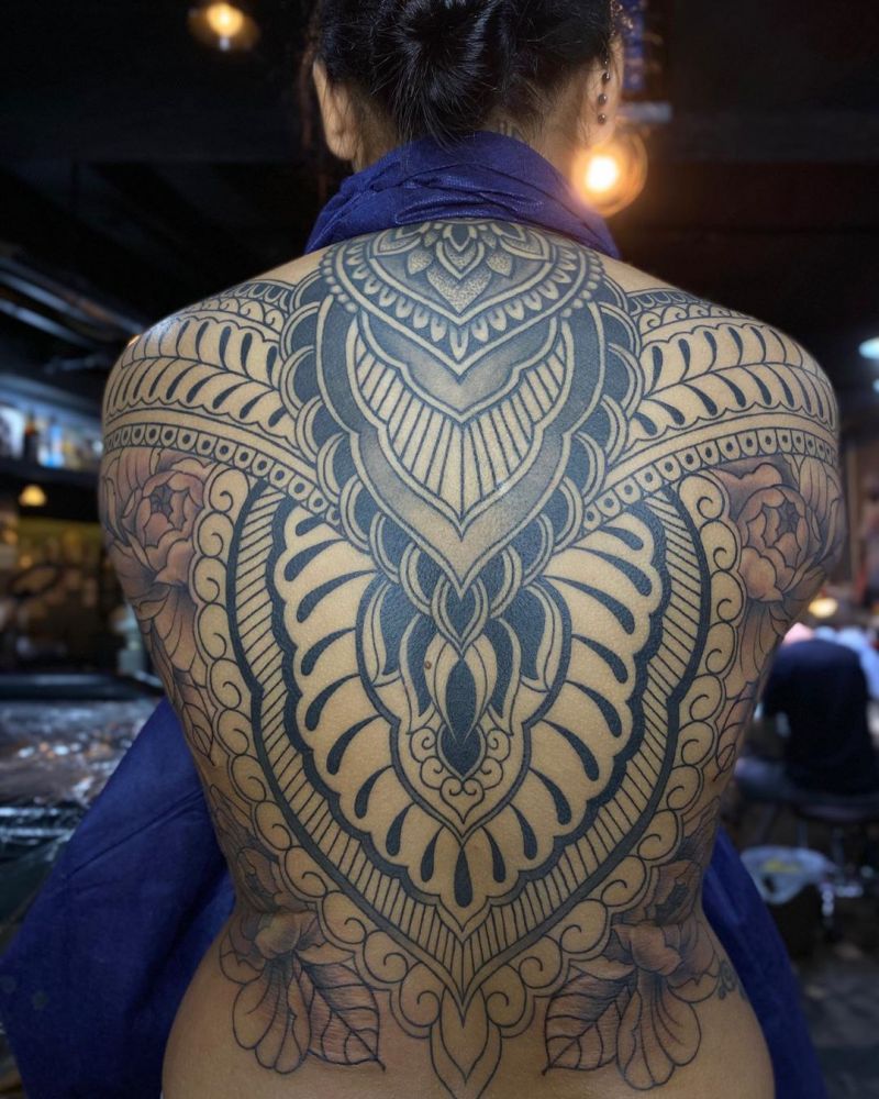 Pretty Back Tattoos That Make You More Attractive