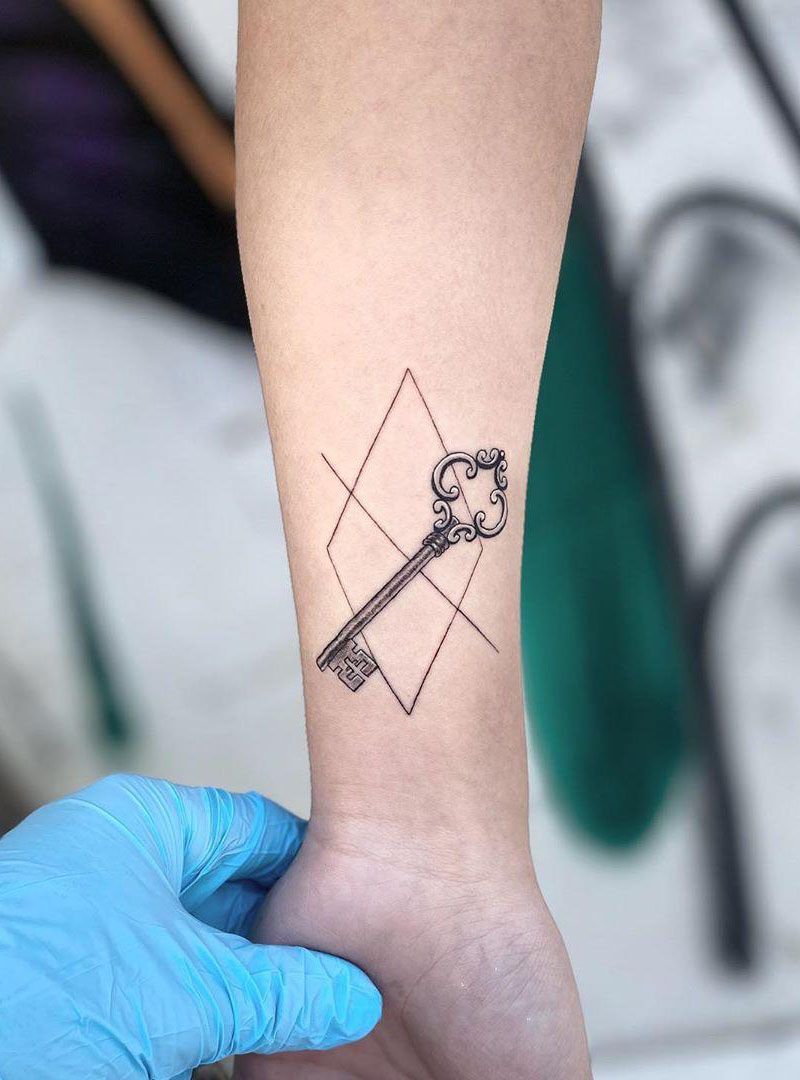 30 Pretty Key Tattoos Let Everything Go Smoothly for You