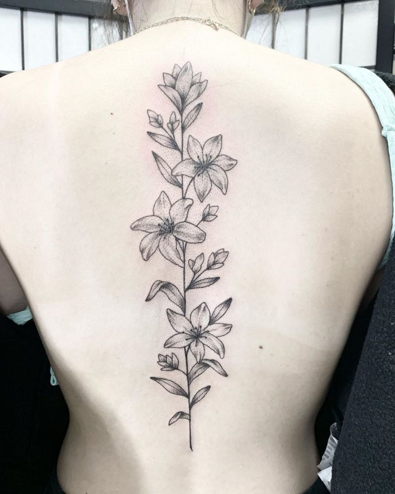 Pretty Spine Tattoos that Make You Sexy