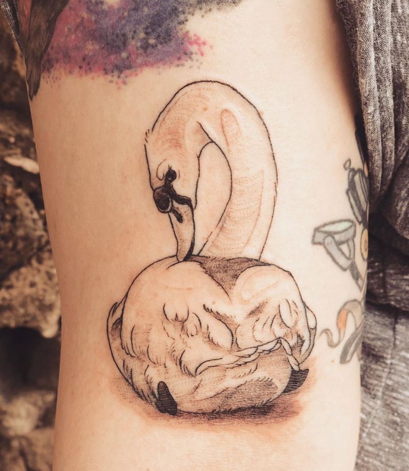 Pretty Swan Tattoos for You to Enjoy