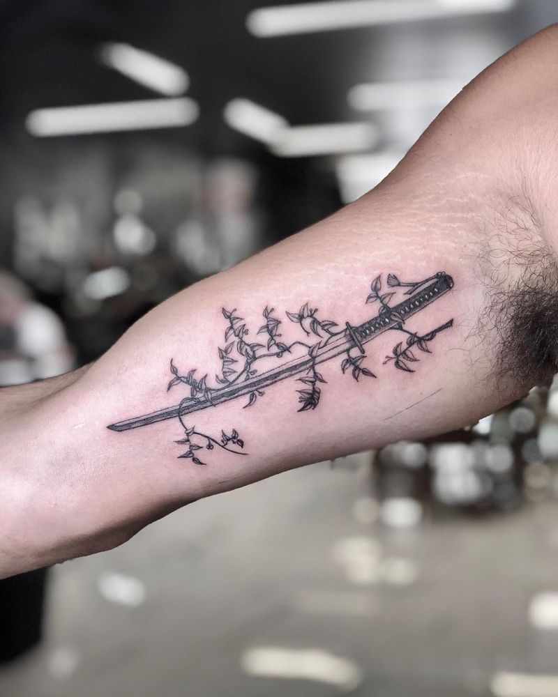 30 Pretty Sword Tattoos to Inspire You