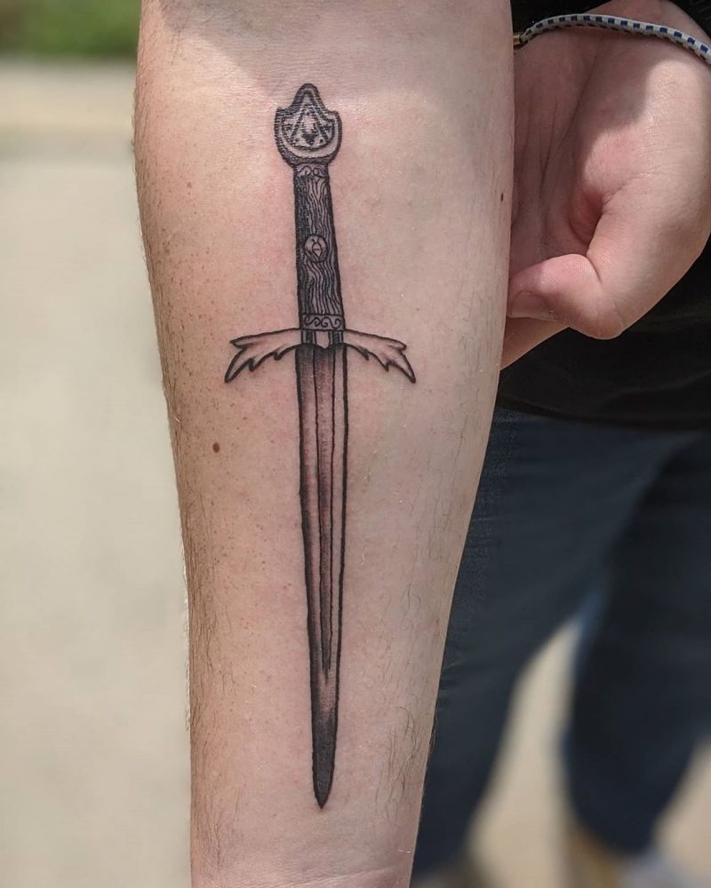 30 Pretty Sword Tattoos to Inspire You