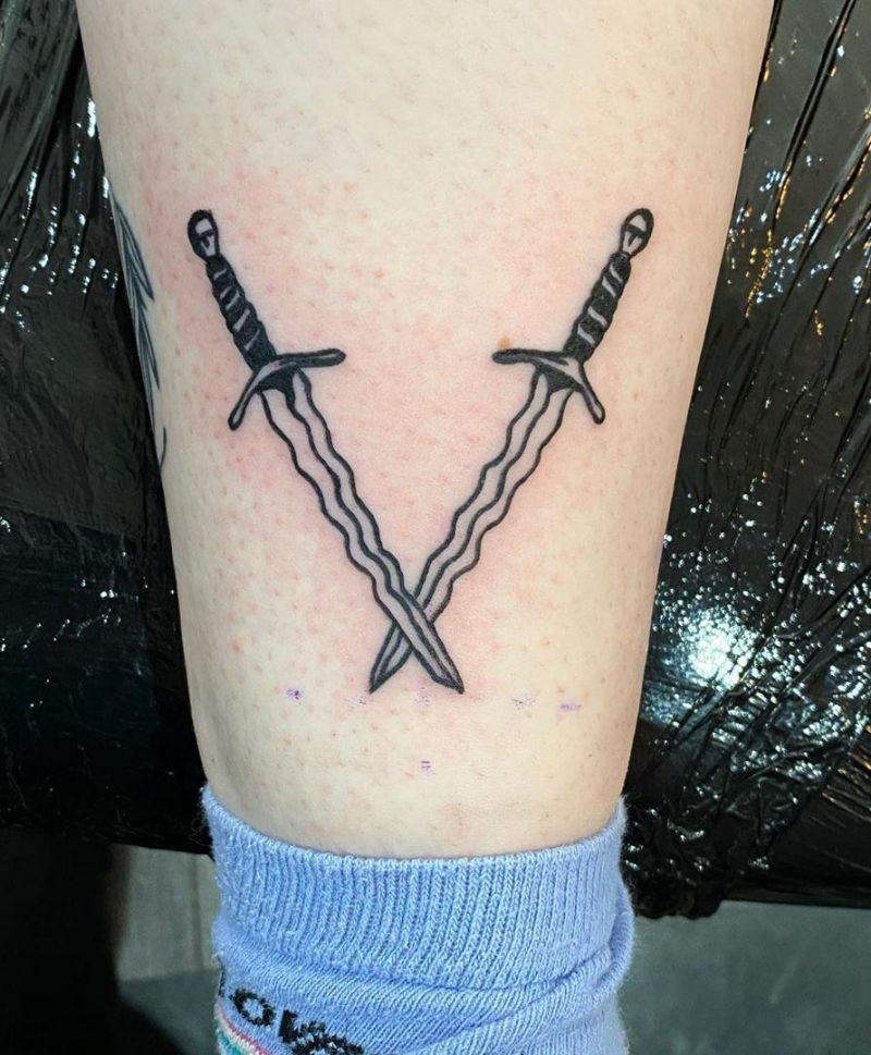 30 Pretty Sword Tattoos to Inspire You