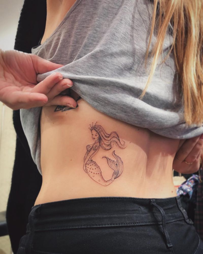 Pretty Waist Tattoos That Make You More Attractive