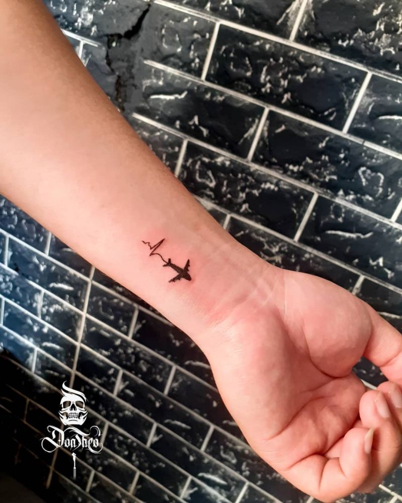 30 Pretty Airplane Tattoos Make You Like to Travel