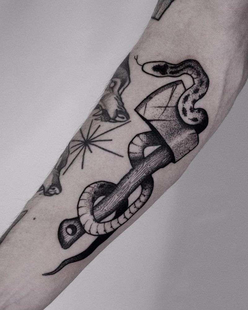 30 Traditional Axe Tattoos You Will Love