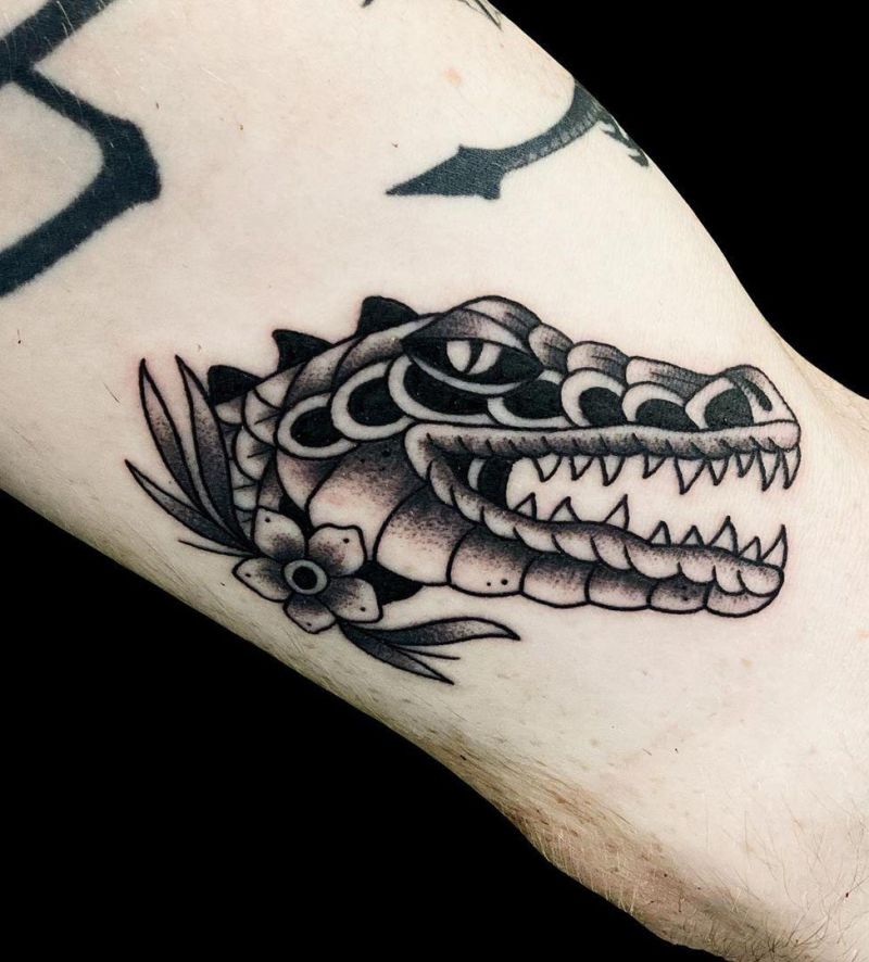 Pretty Crocodile Tattoo Designs and Ideas