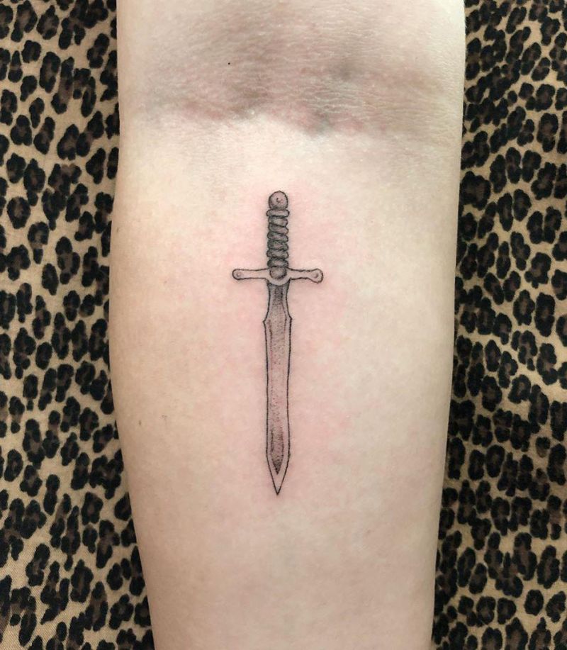 30 Pretty Sword Tattoos to Inspire You