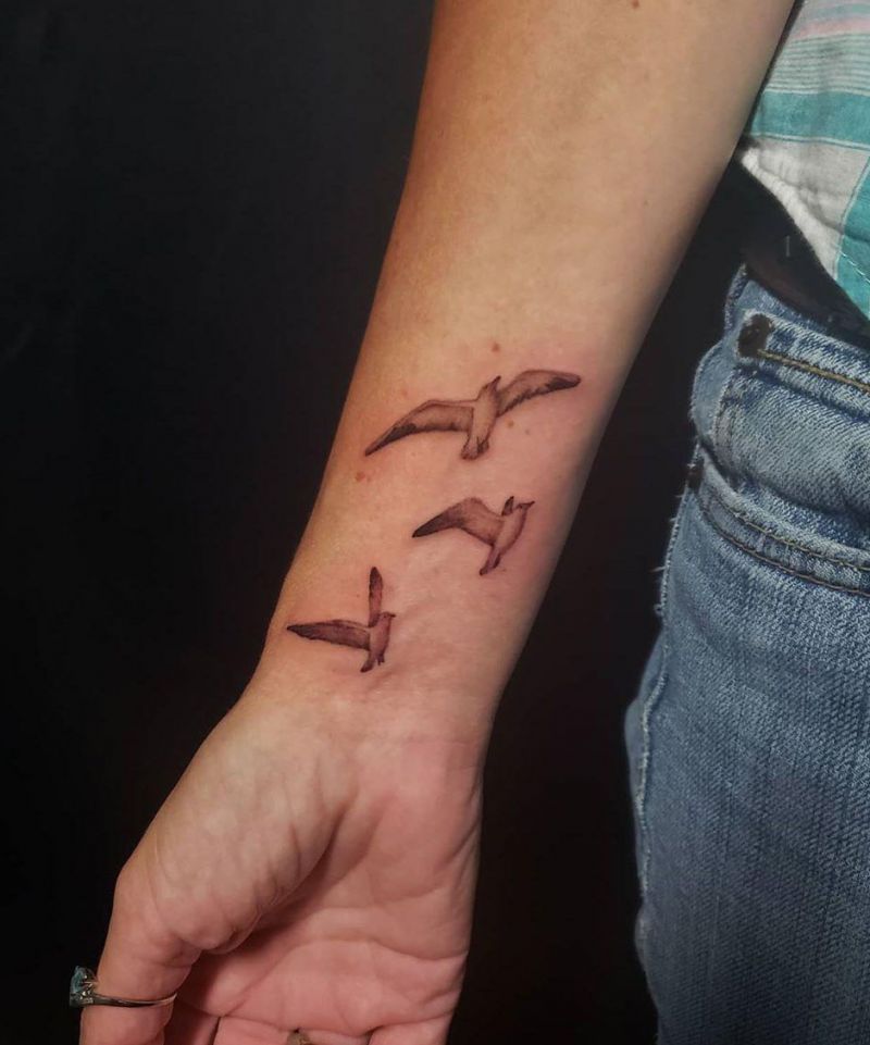 30 Great Seagull Tattoos You Want to Try