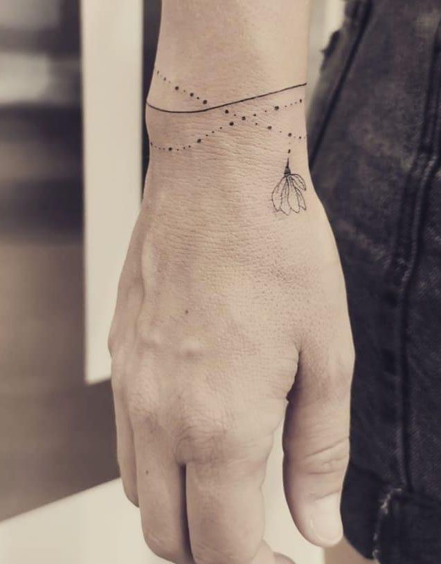 30 Creative Bracelet Tattoos You Will Love