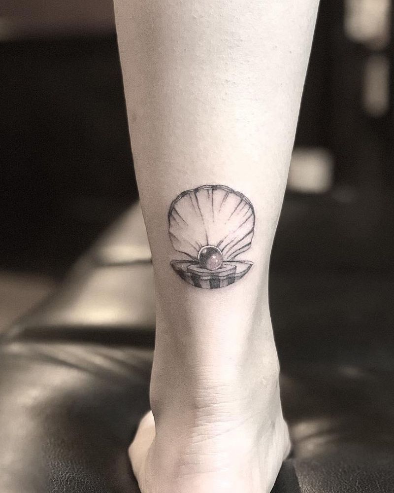 30 Elegant Clam Tattoos for Your Inspiration