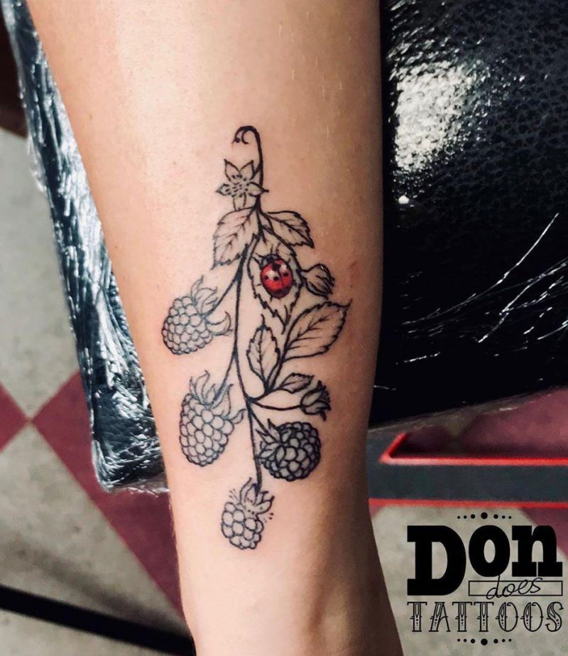 30 Elegant Raspberry Tattoos You Can't Help Trying