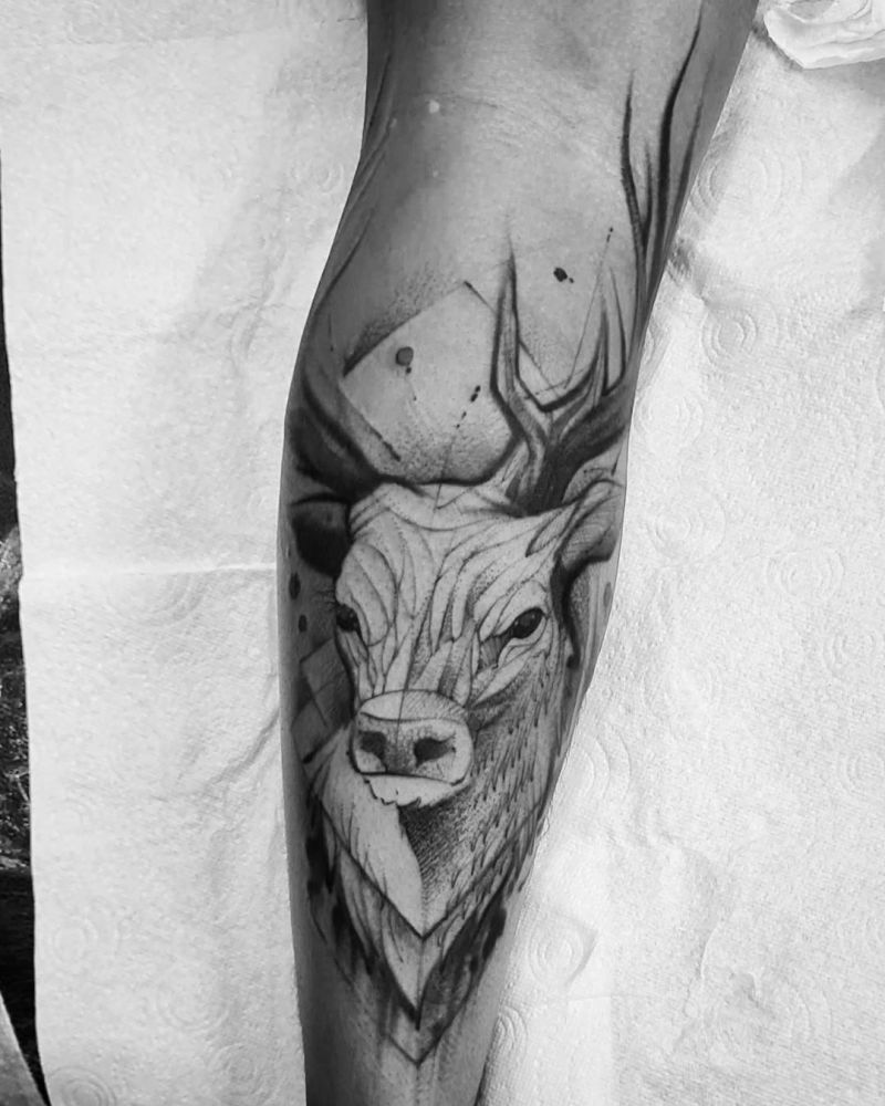 30 Pretty Stag Tattoos That Improve Your Taste