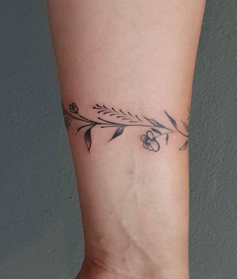 30 Creative Bracelet Tattoos You Will Love