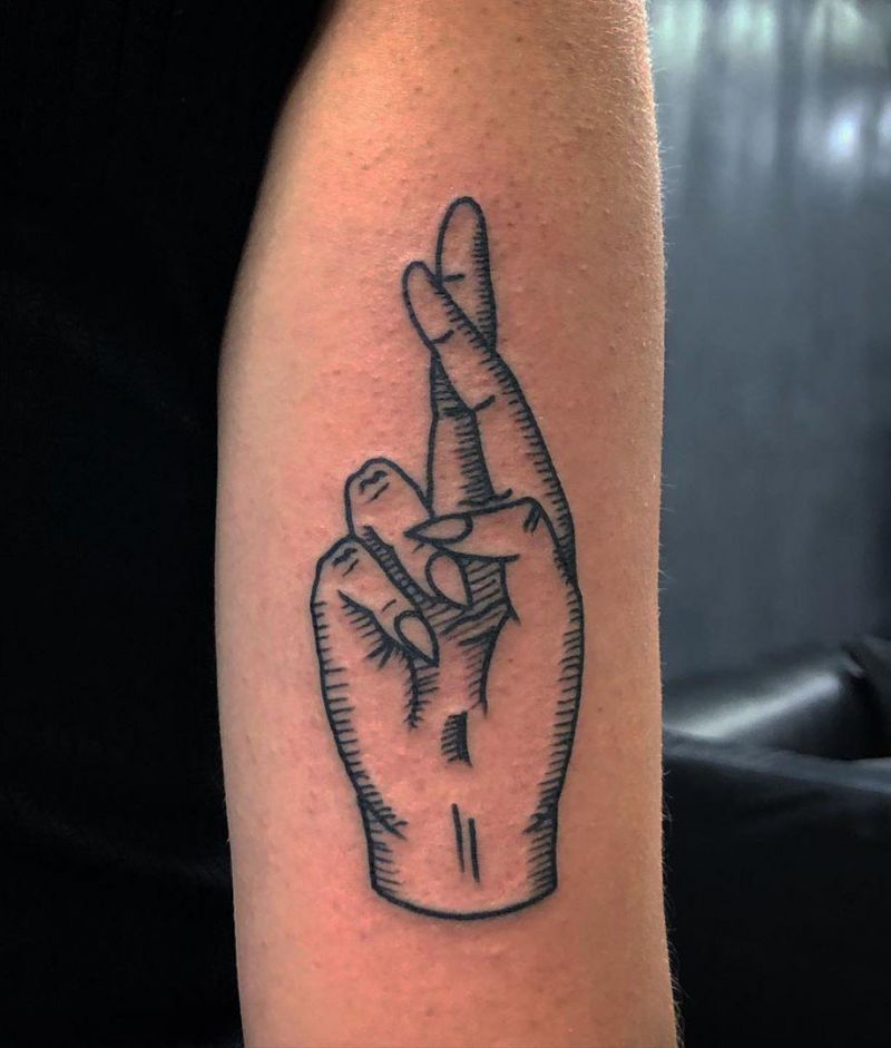 30 Elegant Fingers Crossed Tattoos Bring You Good Luck