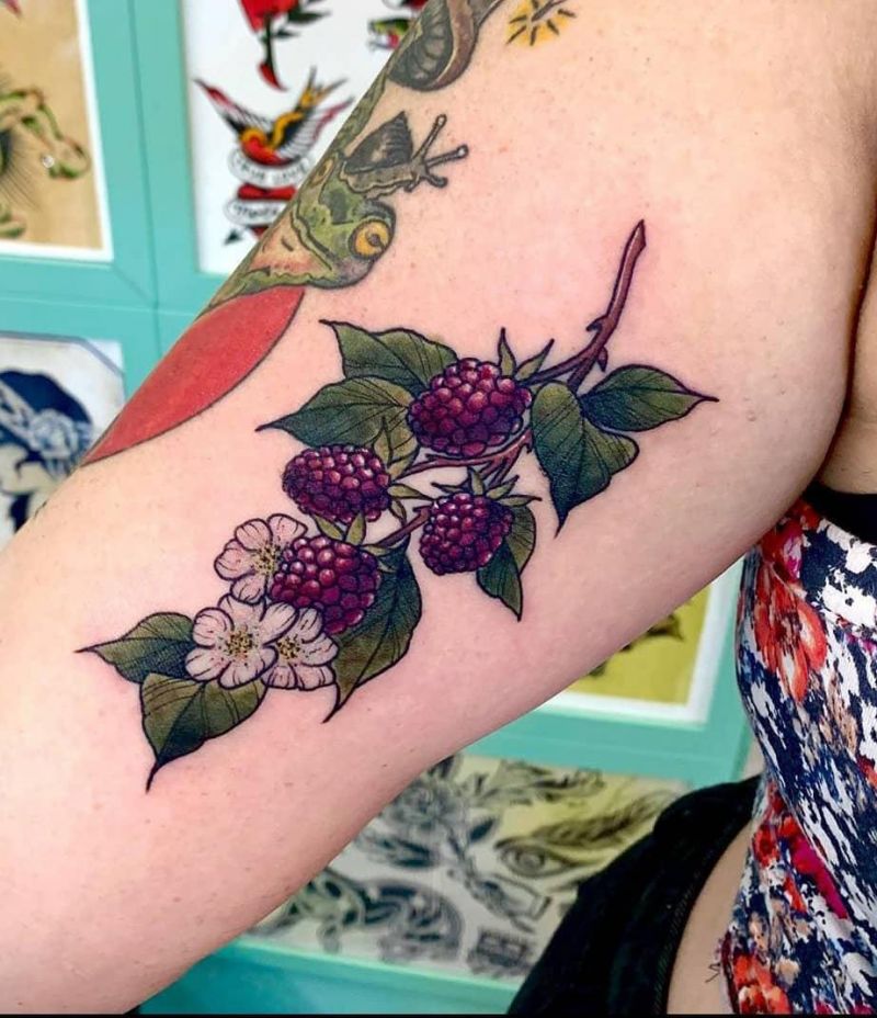 30 Elegant Raspberry Tattoos You Can't Help Trying