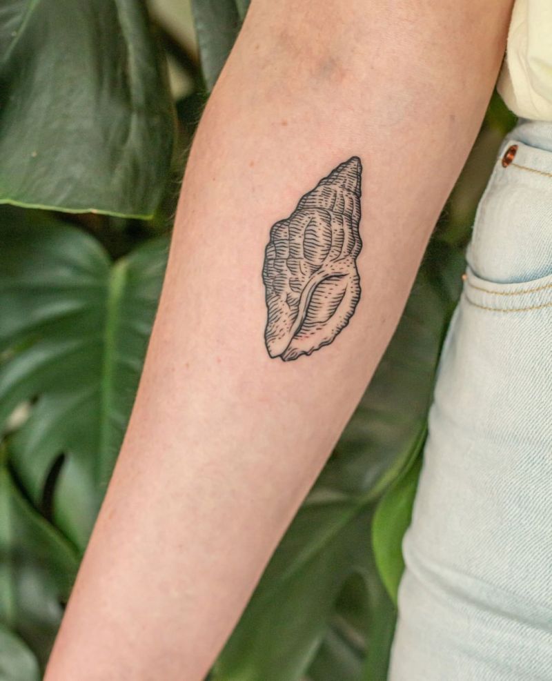 30 Pretty Conch Tattoos You Will Love