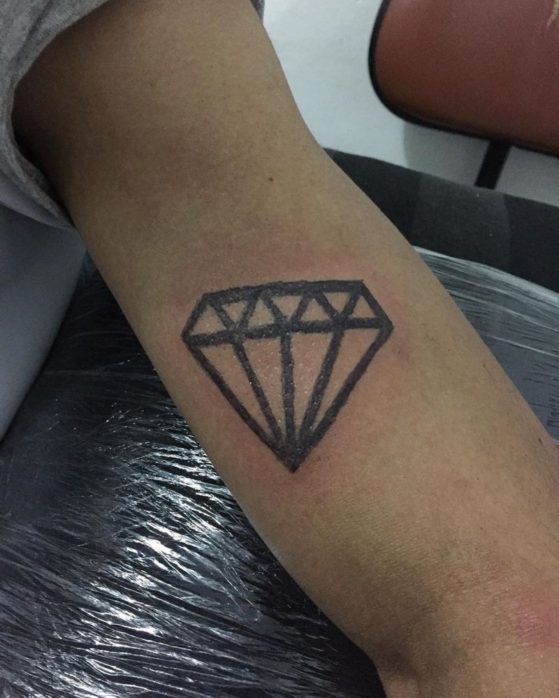 30 Eye Catching Diamond Tattoos Make You the Focus