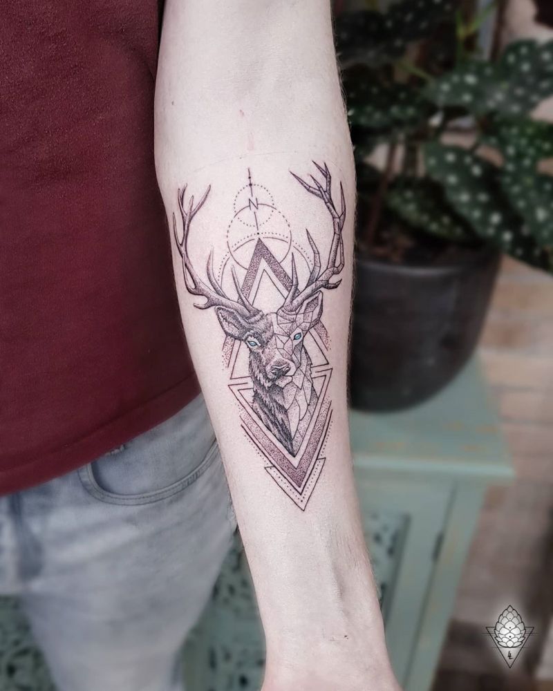 30 Pretty Stag Tattoos That Improve Your Taste