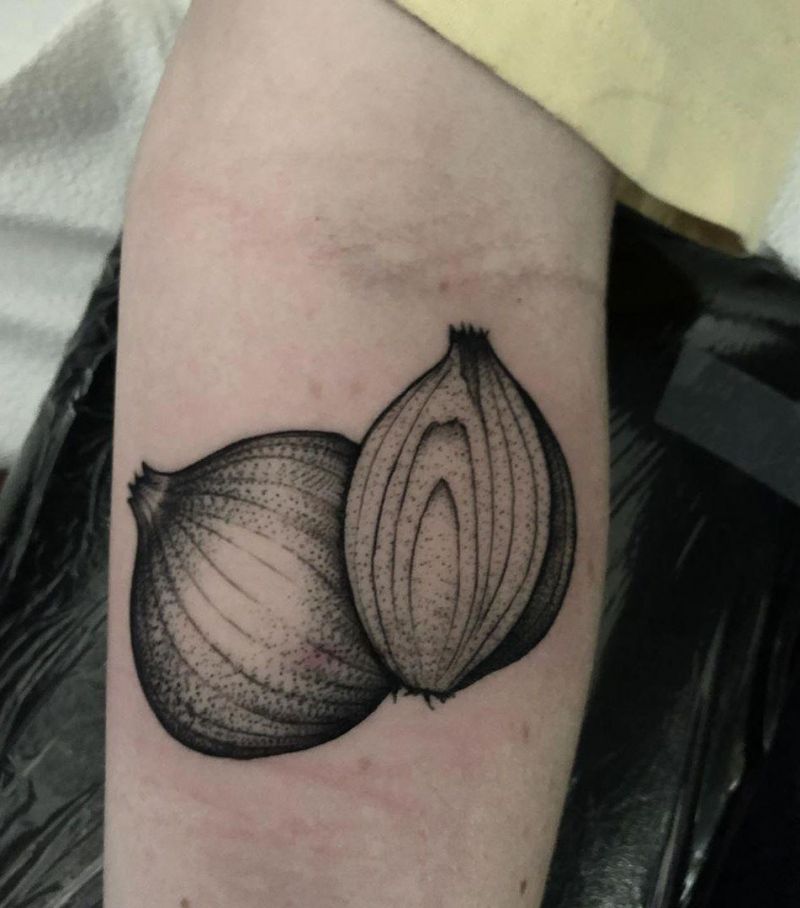 30 Pretty Onion Tattoos for Your Inspiration