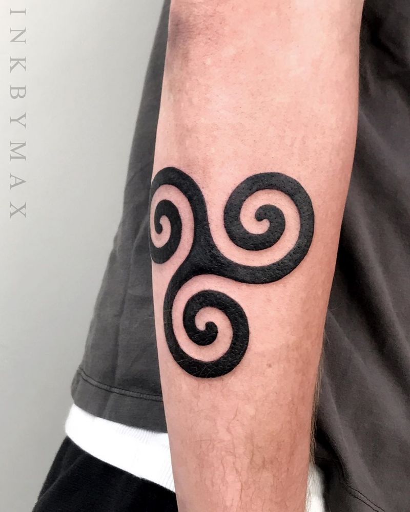 30 Pretty Triskelion Tattoos You Will Love