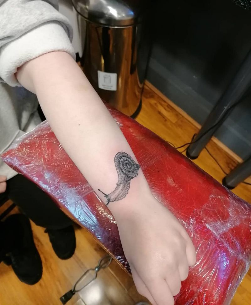 30 Cute Snail Tattoos That You Can't Miss