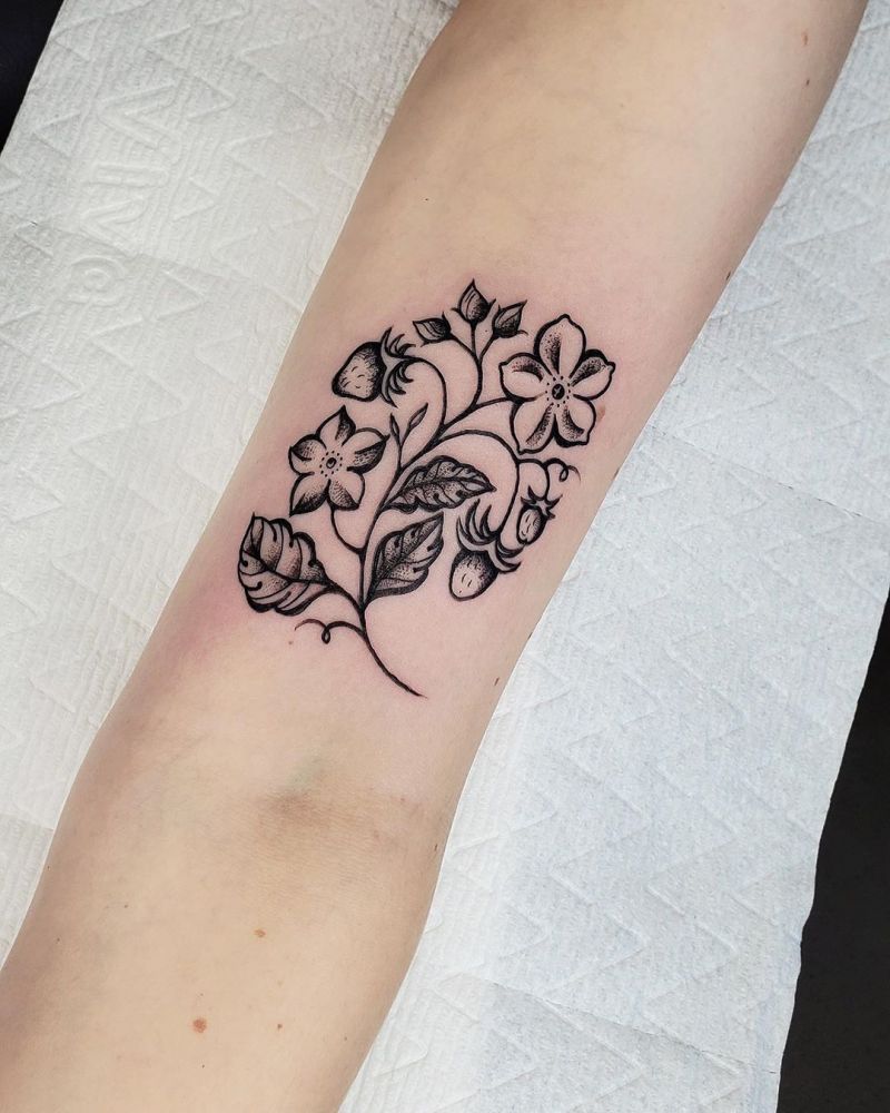 30 Pretty Strawberry Tattoos You Will Love