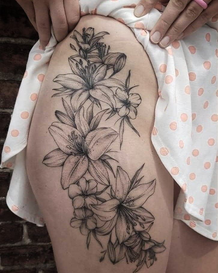 30 Pretty Lily Tattoos to Inspire You