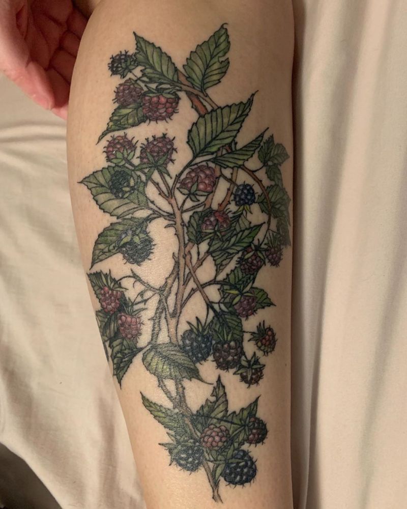 30 Elegant Raspberry Tattoos You Can't Help Trying