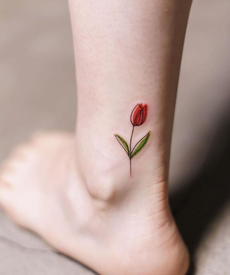 30 Elegant Tulip Tattoos for Women You Will Love