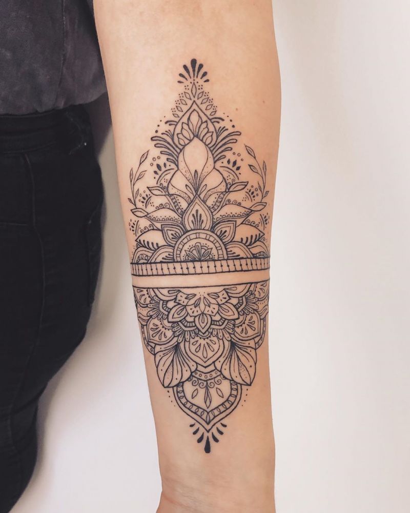 30 Creative Bracelet Tattoos You Will Love