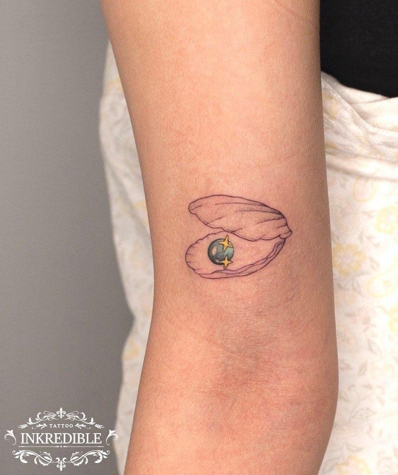 30 Elegant Clam Tattoos for Your Inspiration