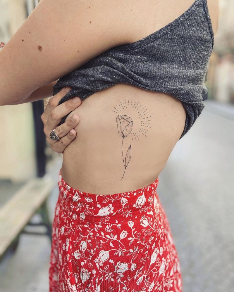 30 Elegant Tulip Tattoos for Women You Will Love