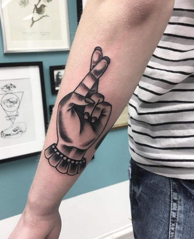 30 Elegant Fingers Crossed Tattoos Bring You Good Luck