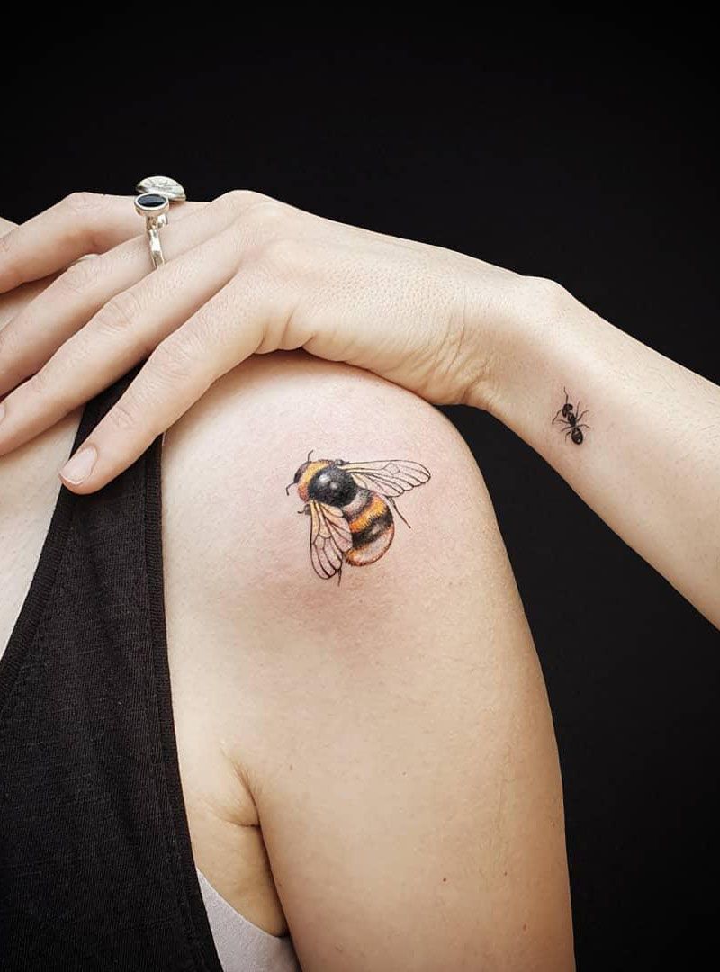 30 Pretty Bee Tattoos Make You Love Work