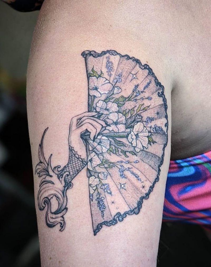 30 Pretty Fan Tattoos for Your Inspiration