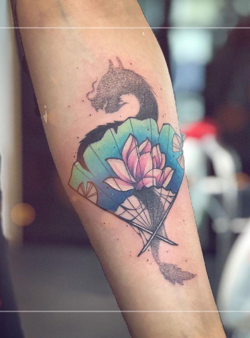 30 Pretty Fan Tattoos for Your Inspiration
